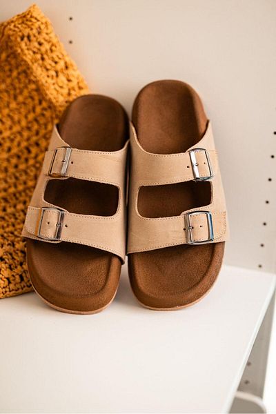 Lovittoman Beige Suede Poly Sole Men's Slippers with Buckle Detail