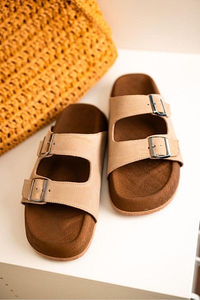 Lovittoman Beige Suede Poly Sole Men's Slippers with Buckle Detail