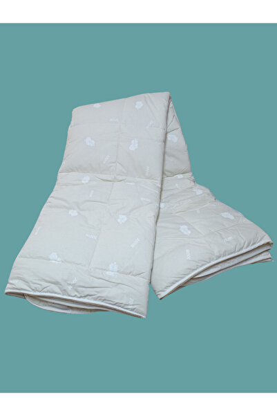 wellbed Wool Lamb Printed Wool Filled Gold Satin Piping Double Quilt