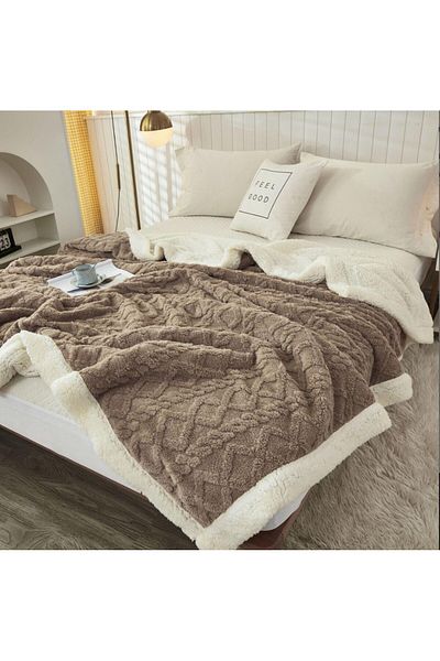 Pucioasa Brown fur blanket 200 x 230 cm