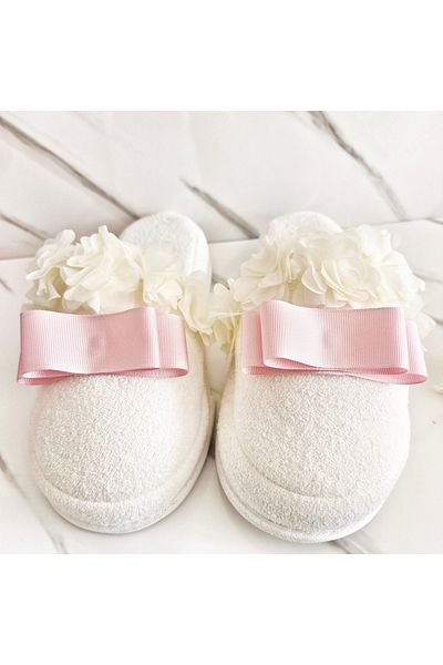 pegu baby collection Pink Ribbon Maternity Slippers and Pearl Crown Set