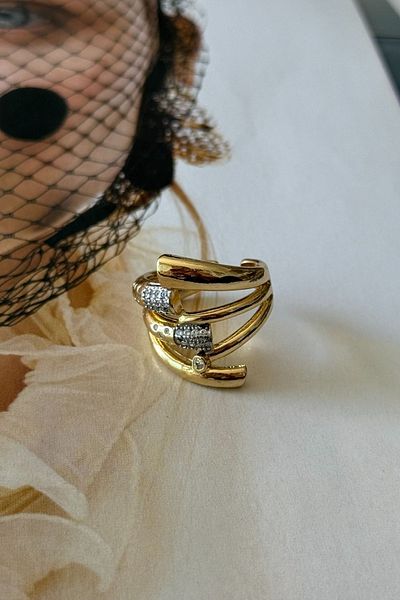 Trendy Butik خاتم ذهبي من الفولاذ