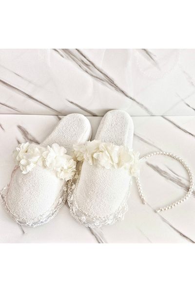 pegu baby collection Maternity Slippers and Pearl Crown Set