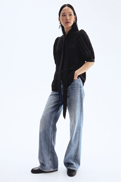 H&M Yakası Bağcıklı Krep Bluz