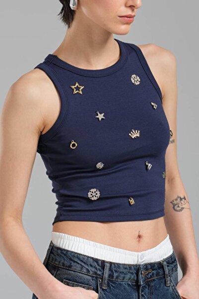 tw3 Γυναικείο αξεσουάρ με λεπτομερή σχεδίαση Crop