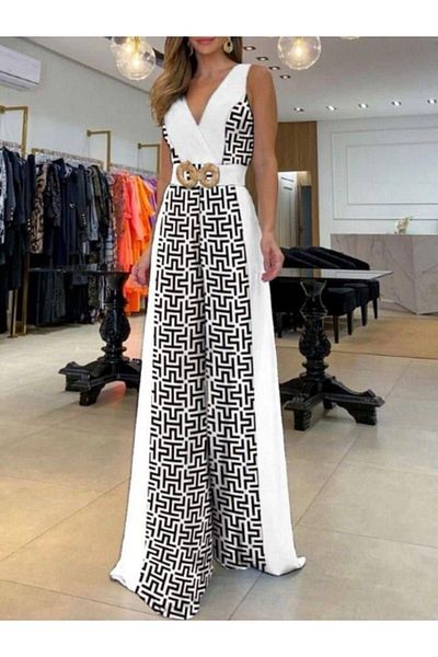 REKA MODA Woman's cleavage buckle detail digital Printed jumpsuit