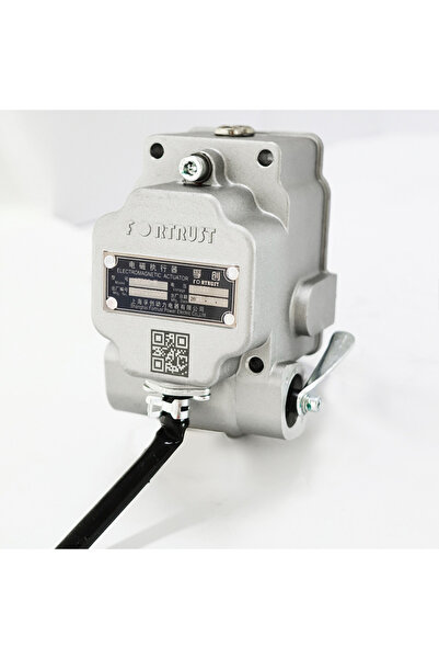 GÜMRÜK BEY A710C-W 12V/24V Solenoid Aktüatör – Yüksek Hassasiyetli Dizel Motor Regülatörü