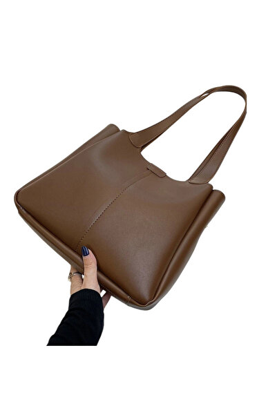 OEM Minimalist shoulder bag with simple and elegant design - Brown