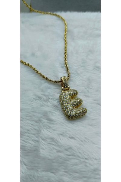 Feroniagold E قلادة حرف حجري