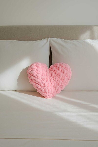 NURDAY Modern Kalpli Yastık – El Örgüsü, Romantik Dekoratif Kırlent Sevgililer Günü Hediyesi (25x20)