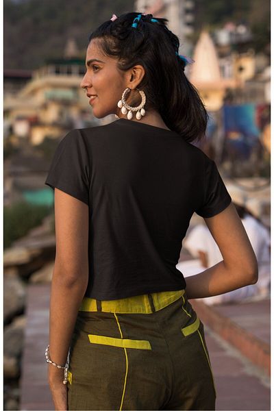 Fuddy Moda This Chick Needs a Margarita Printed Crop Top, Women's Cocktail Themed Crop Blouse