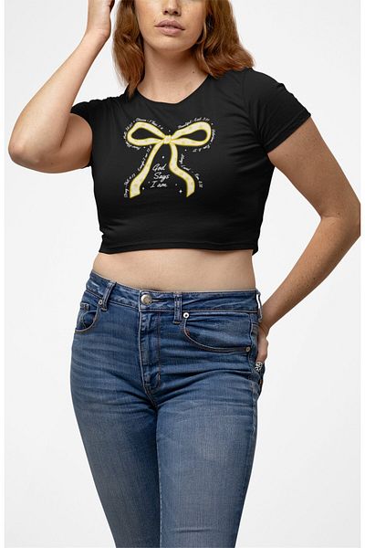 Fuddy Moda God Says I Am Printed Crop Top, Women's Yellow Ribbon Themed Crop Blouse