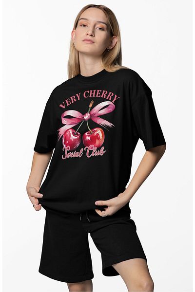Fuddy Moda Tricou oversize Very Cherry Social Club scris, tricou cu decolteu cu tematică Summer Fruit Cherry