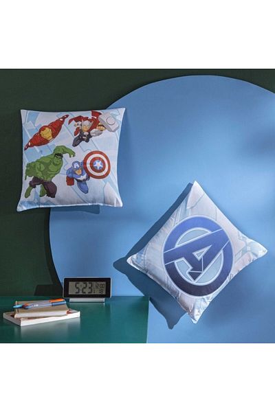 Taç Decorative pillow 40x40cm, Disney, Avengers