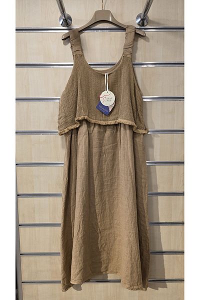 Park Moda Ιταλικό λινό φόρεμα με λουράκι με λεπτομέρεια με κρόσσια