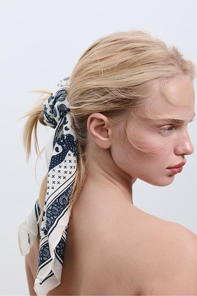 Stradivarius Printed scarf