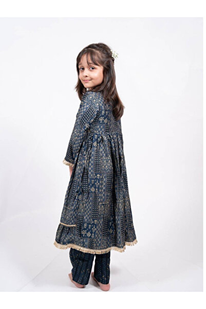 Maithili By Styli Printed Round Neck Kurta and Pants Set