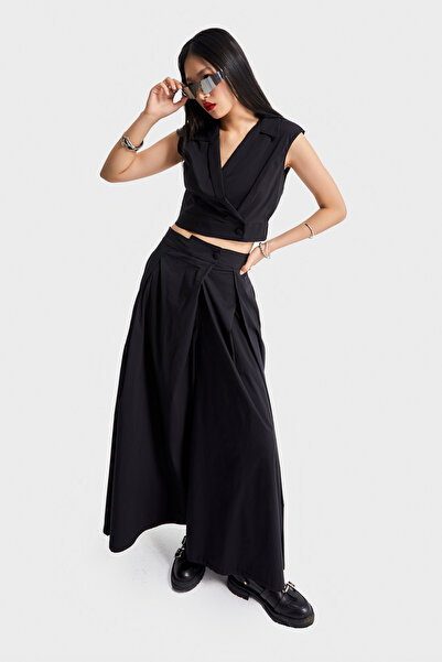 its basic Pantaloni de damă de culoare neagră Super Palazzo Fit din țesătură specială cu design pliat