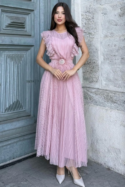 lodmela Βραδινό φόρεμα με λαιμόκοψη ώμου με λεπτομέρεια με ζώνη 2282-Πούδρα