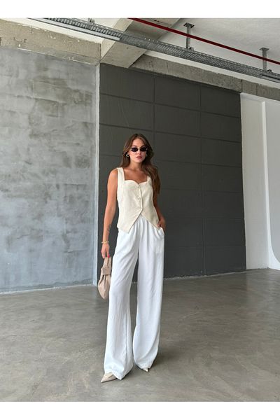 Melike Bakar Boutique Beige Linen Heart Collar Vest