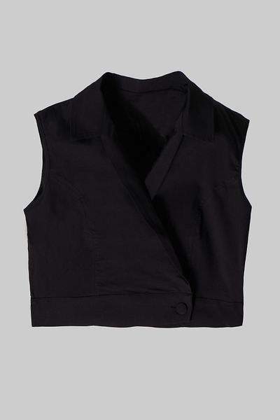 its basic Women's Black Color Zero Sleeve Collar Belt Elastic Crop Design Shirt