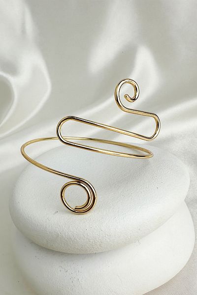 Modex Gold Color Sprial Detail Adjustable Arm Accessory (Diameter: 9cm)