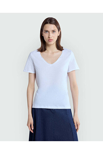 Ovs تي شيرت بفتحة رقبة على شكل حرف V باللون الأبيض البصري - قصة مريحة