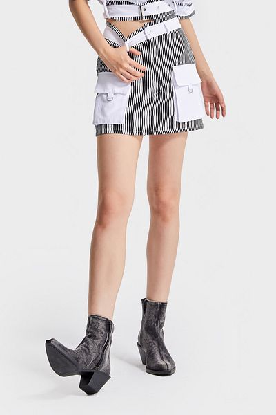 its basic Women's Black and White Striped Color Bag Pocket Detailed Mini Size Special Design Skirt