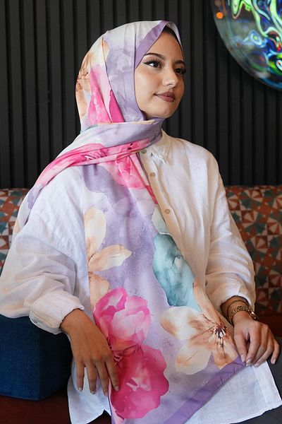 AFVENTE Magnolia Flower Pattern Lavender Soft Cotton Shawl