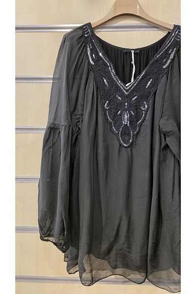Park Moda Italian Silk Blouse Collar with Lace Sequin Detail