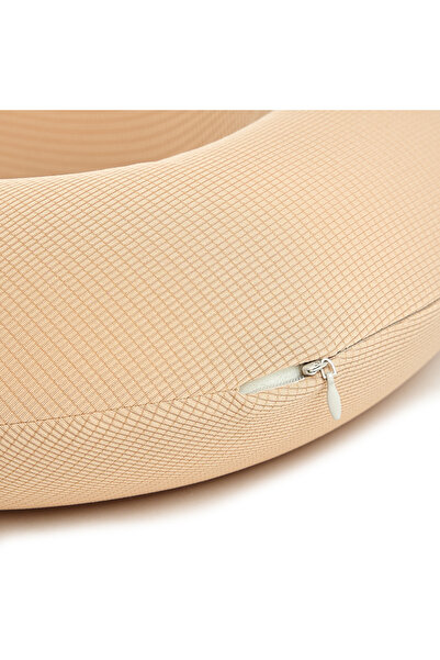 R&B Tan Travel pillow