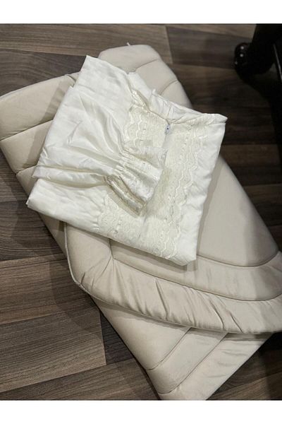 Generic Distinctive, padded and comfortable prayer set