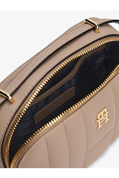 Tommy Hilfiger Kadın Çapraz Çanta AW0AW17453AFE