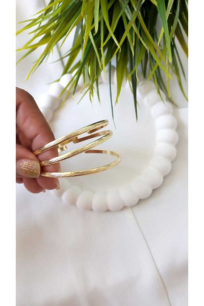 ZeynDesign Minimal Bracelet with Scratch Pattern