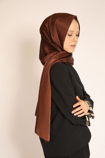 BERCHEM SCARF Akel Plain Aura Shawl – Modern Shawl Model with Shiny Texture, Suitable for Daily and Special Occasions