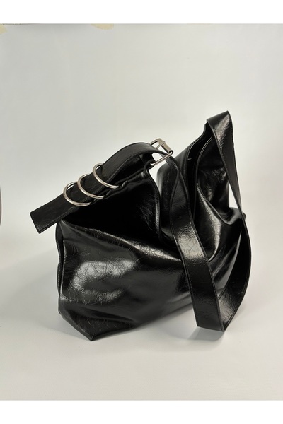 Beshora حقيبة كتف وكتف نسائية باللون الأسود غير اللامع من نيتا