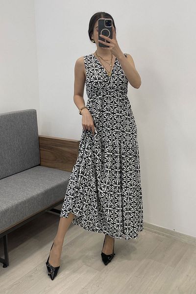 Nazline Women's V Neck Maxi Length Sleeveless Dress