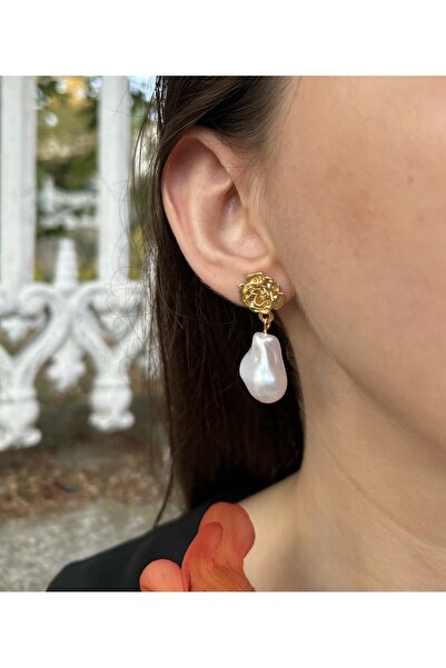 Leorat Store Özel Tasarım Altın Kaplama Gül Detaylı Mayorka Plastik Cam Barok İnci Küpe