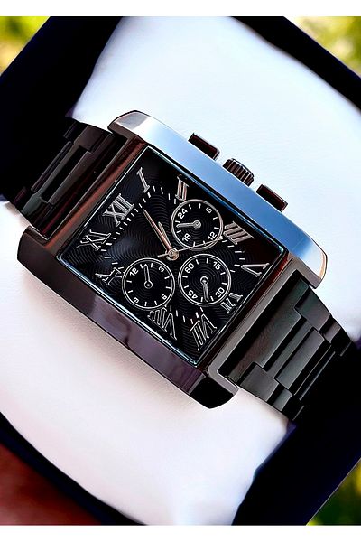 Weluxa Roman Numeral Black Color Classic Men's Wrist Watch