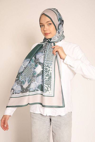 BERCHEM SCARF Chain and Baroque Patterned Shawl
