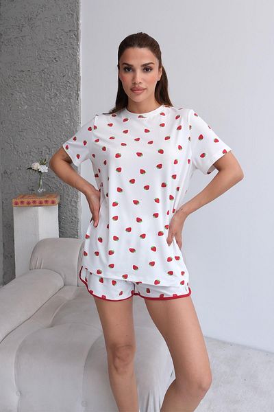 pouq Strawberry Patterned Shorts Pajama Set Ecru