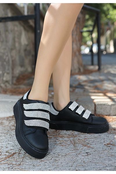 Işıltı kidss Yebta Black Skin White Embroidered Sports Shoes