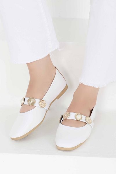 TOFİSA Women's White Pearl Buckle Ballerinas - 27397