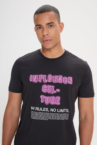 AC&Co / Altınyıldız Classics Men's Black Standard Fit Regular Fit 100% Cotton Slogan Printed Soft Textured Crew Neck T-Shirt