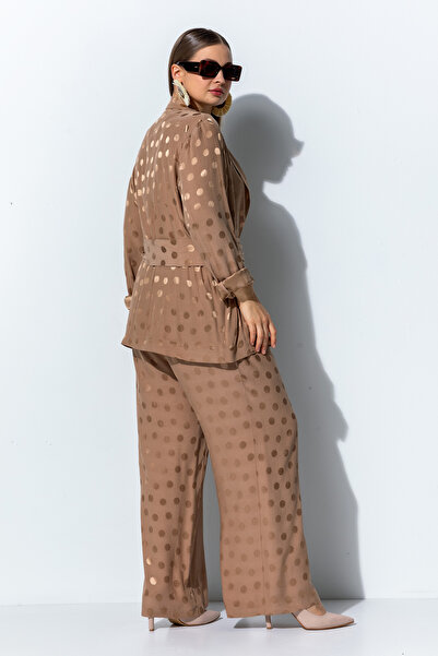 Miss Lilium Puantiye Desenli Kendinden Kemerli Pantolon Ceket Takımı