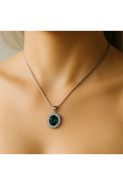 isikaccessories Green Solitaire Necklace