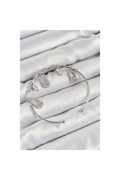 Clariss Brass Zircon Stone Rectangular Model Silver Color Charm Bracelet