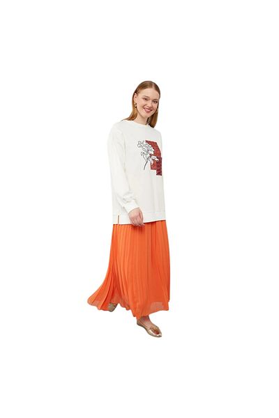 Levidor Sequin Embroidered Sweat Pleated Skirt Suit