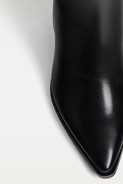 Stradivarius High-heeled boots