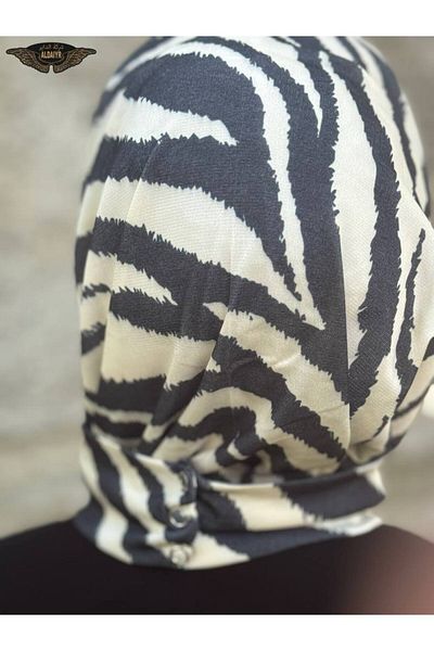 ALDIRA Snap Hijab Bonnet Pattern